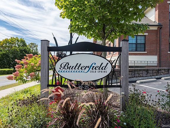 2nd image of 19 Butterfield Rd #102B