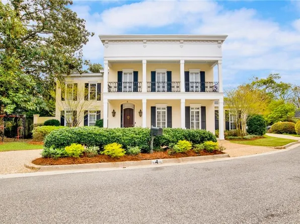 4 Savannah Ct, Mobile, AL 36608