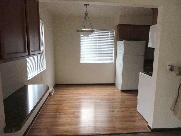 Holiday Center Apartments — Photo 13