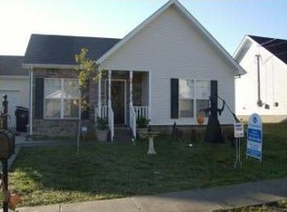 132 Dreville Dr, La Vergne, TN 37086