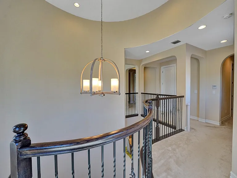9345 Carrington Ave — Photo 20