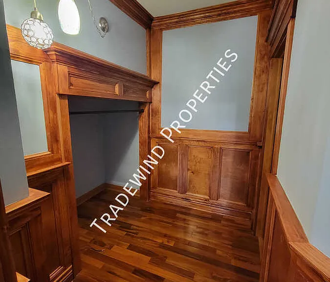 966 Allen Ave — Photo 9
