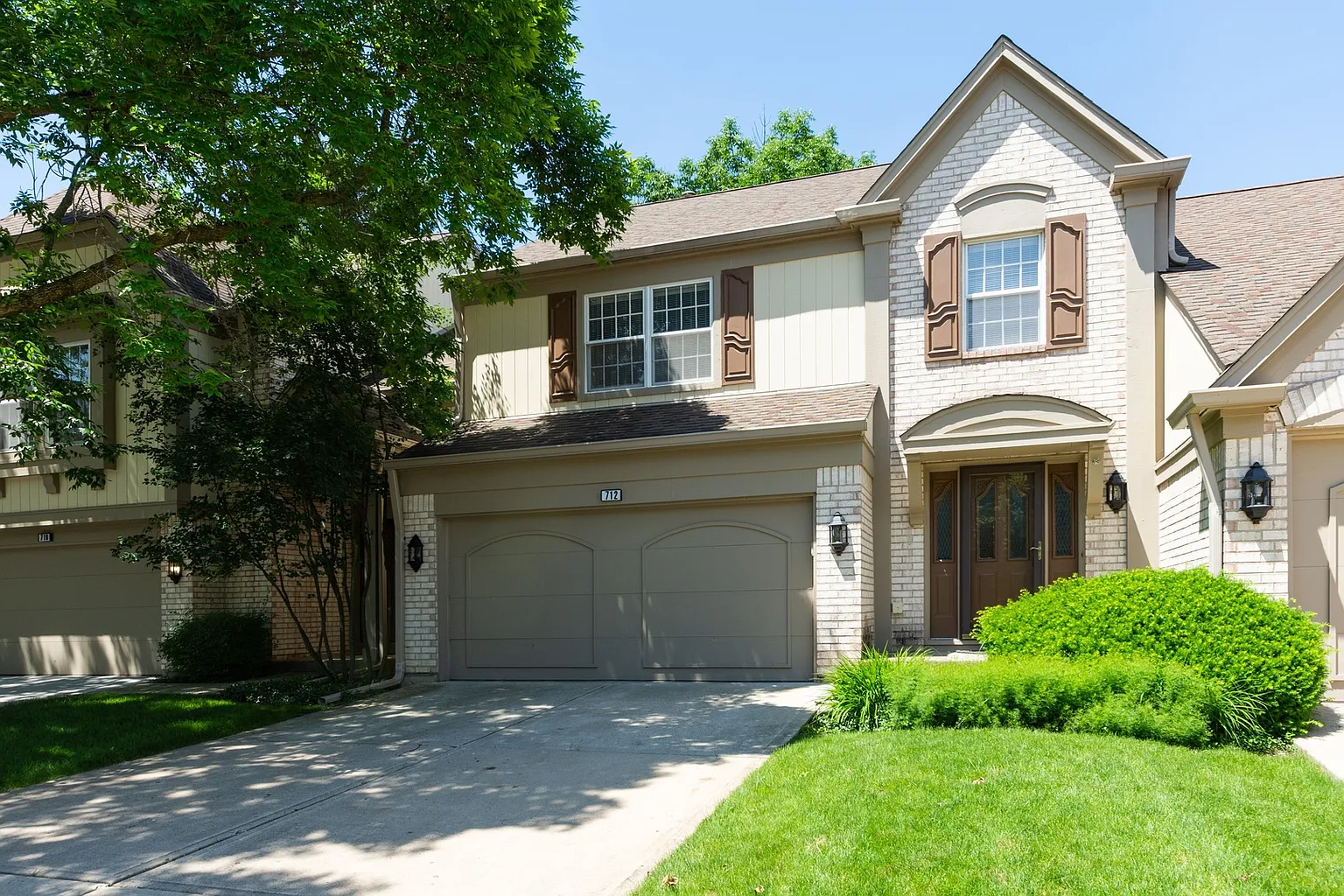 712 Alsace Cir photo 1