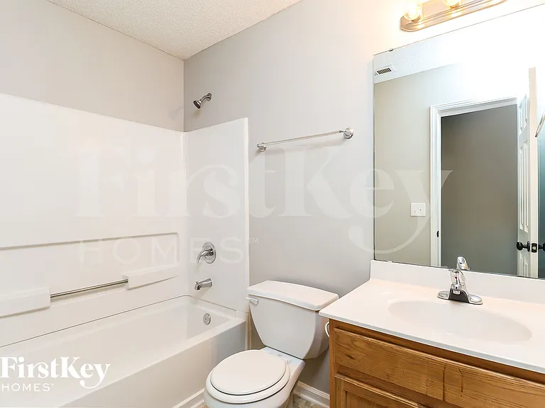 906 Grassy Patch Ln — Photo 16