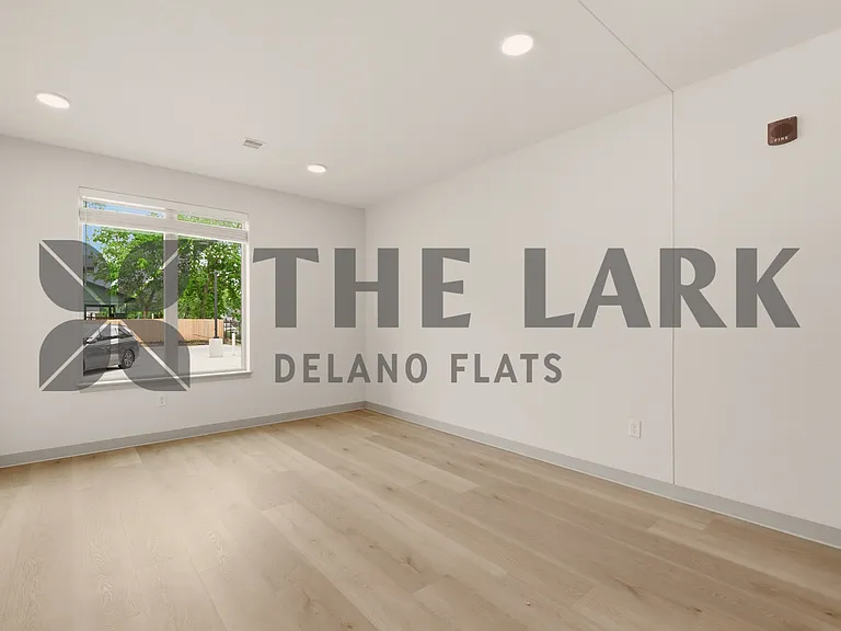 721 W Maple St #1000 — Photo 12