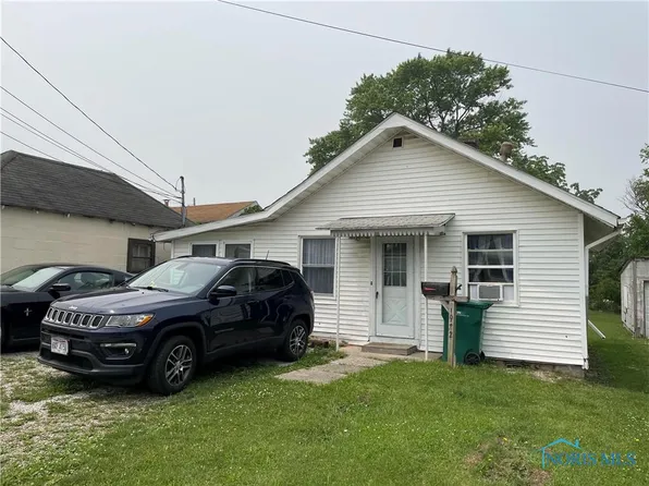 1922 Sheffield Pl, Northwood, OH 43619