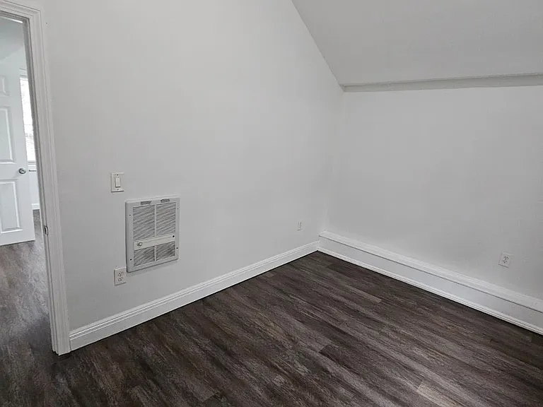 13 South St — Photo 6