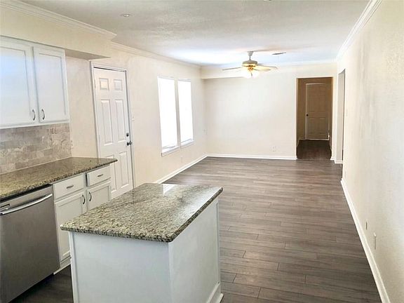 4th image of 309 Dickey Dr
