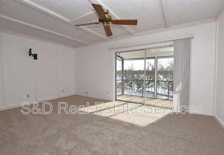 2221 9th St SE — Photo 12