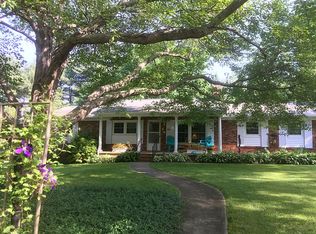 4 Sunset Ln, Swannanoa, NC 28778