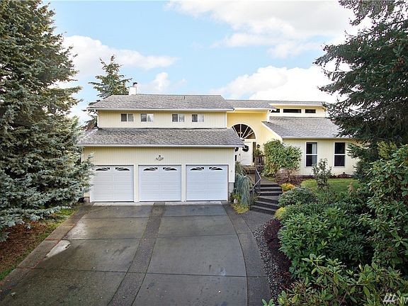 4th image of 12921 134th Avenue Ct E