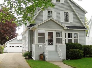 262 Ledgeview Ave, Fond Du Lac, WI 54935