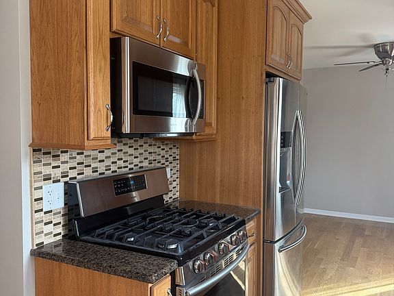 4th image of 1709 Rutgers Ct