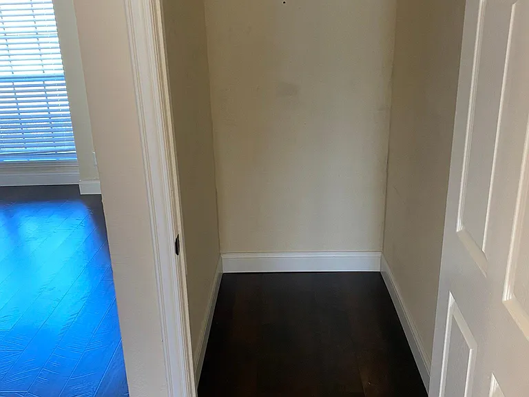 2421 Lakeview Cir — Photo 13