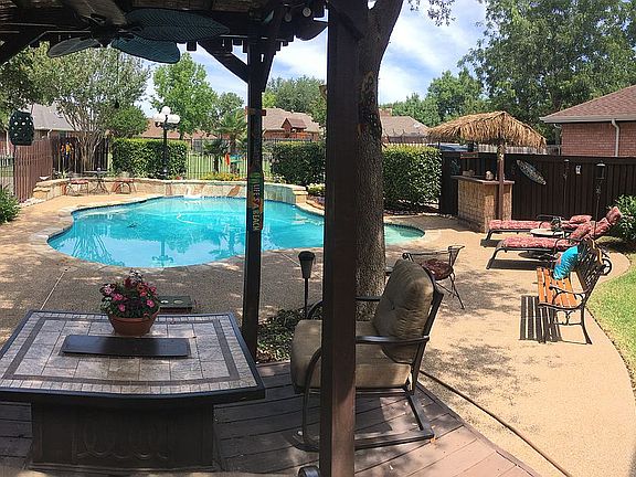 4th image of 8417 Bridgewater Dr