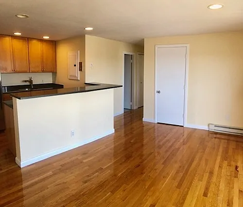 70 Park St #52 Photo 1