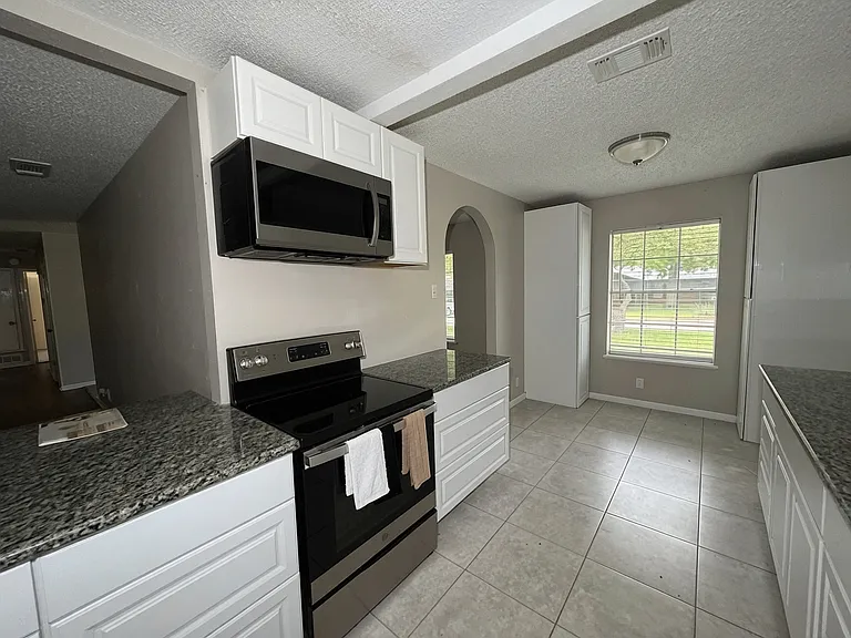 3113 Northridge Dr — Photo 4