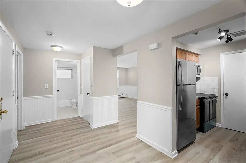 1 bed, 1.0 bath, 626 sqft, $1,800 — Photo 3