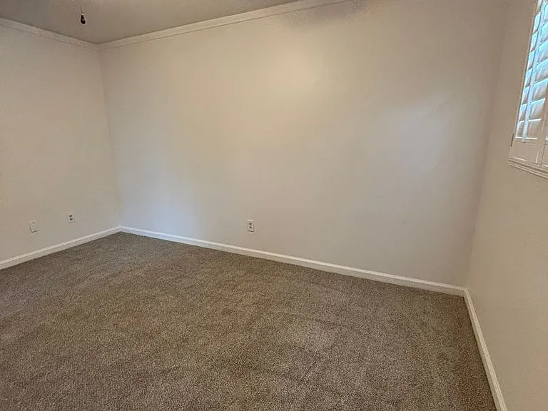 4122 Aragon Dr — Photo 13