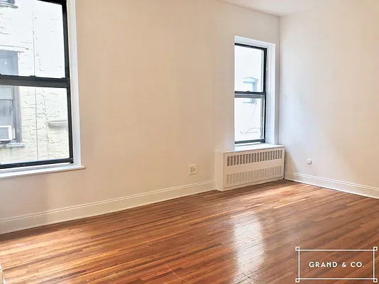 Rented by Grand & Co. | media 12