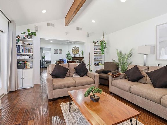 4th image of 4724 Mendoza Ave Unit A