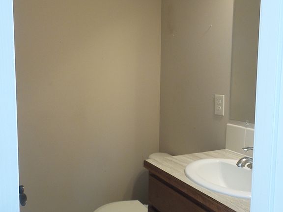 2nd image of 1031 Dakota Ln