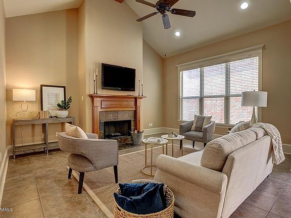 4th image of 102 Serenity Sound Dr
