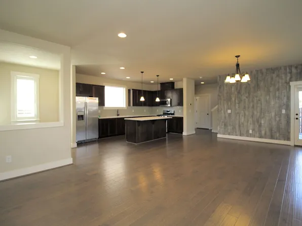 13490 SW Calabash Ter, Sherwood, OR 97140
