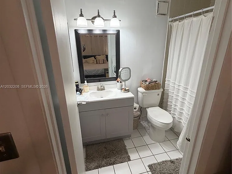 9495 Palm Cir N #9495 — Photo 13