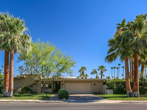 3rd image of 1594 E Sierra Way