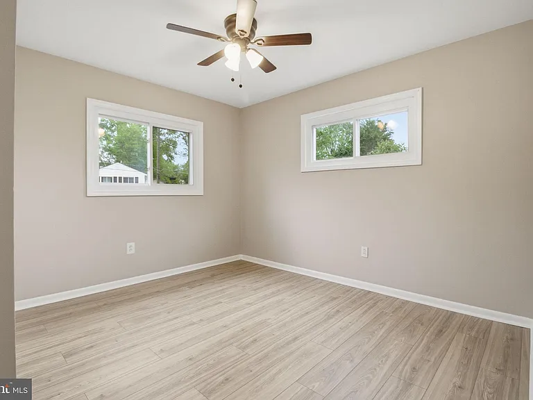 13206 Staggs Ct — Photo 13