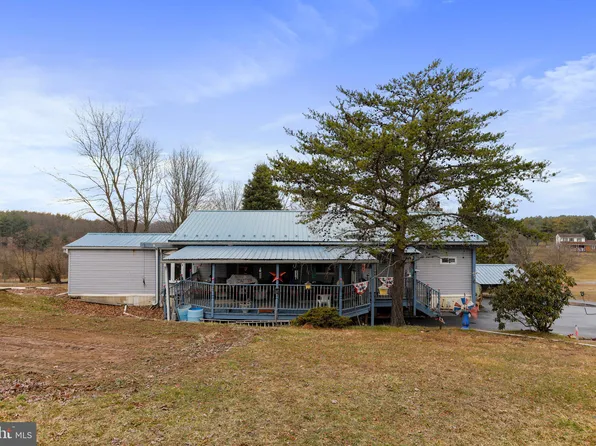14805 White Oak Rdg, Hancock, MD 21750