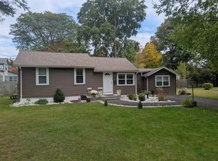 195 Ambrose St, Springfield, MA 01109