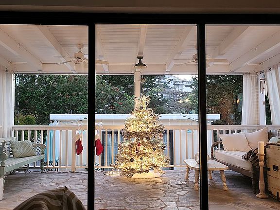 Porch with Studio in back 