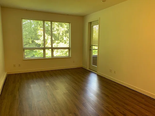 3233 Wesbrook Mall — Photo 32