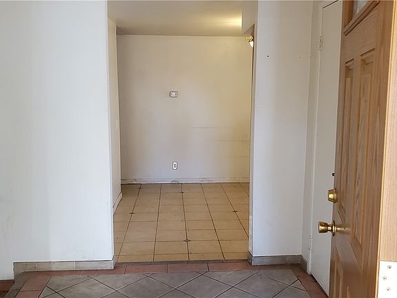 4th image of 6796 Calella Dr