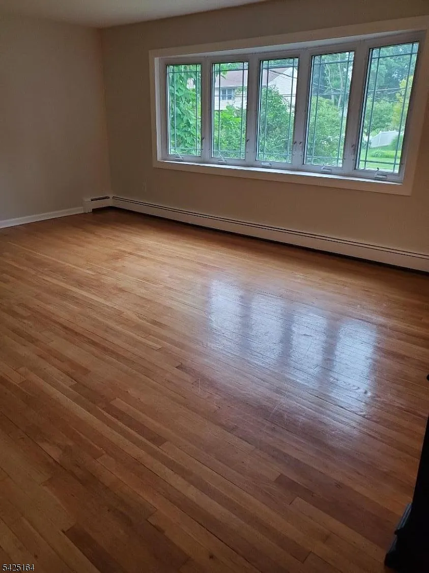 4 bed, 2.0 bath, $4,500 — Photo 3