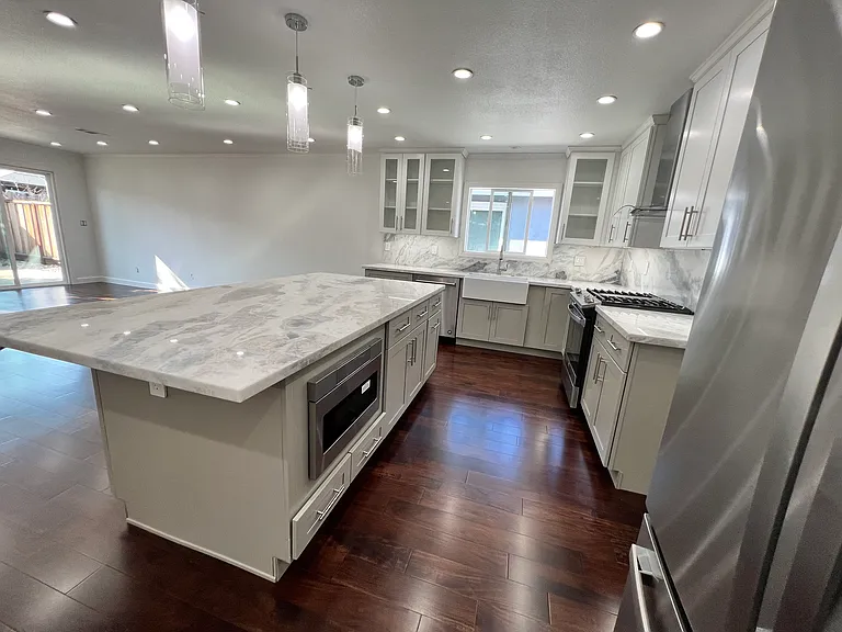 1072 W McKinley Ave — Photo 6