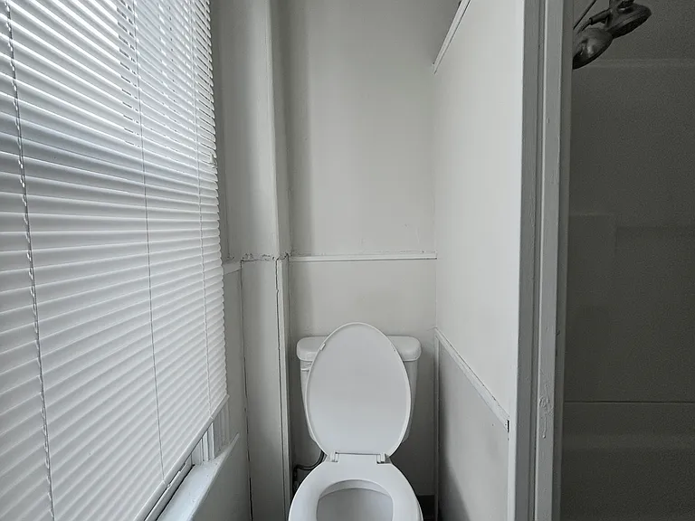 318 W Pike St #2 — Photo 5