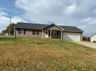 129 Amos Lake Dr, Statesville, NC 28625