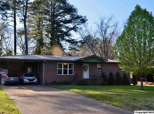 2112 Fairview Rd, Gadsden, AL 35904