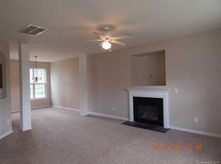820 Mount Holly Huntersville Rd, Charlotte, NC 28214