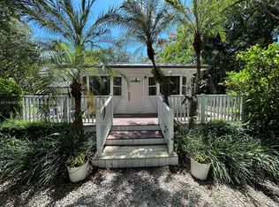 7611 SW 59th Ave, South Miami, FL 33143