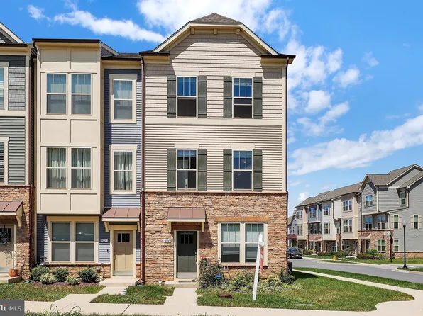 9001 Shady Pines Dr, Urbana, MD 21704