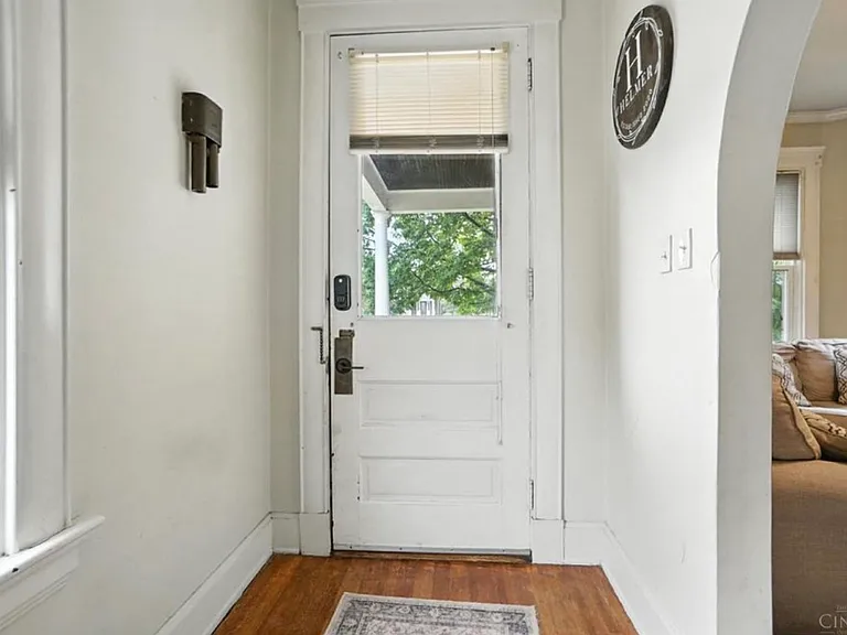 4000-4002 Floral Ave #1 — Photo 4