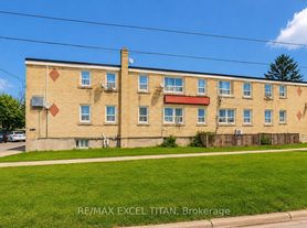 1201 Cedar St