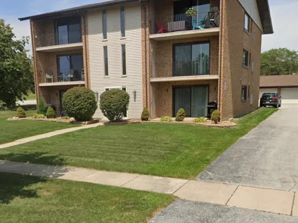 9950 Shady Ln APT 1B, Orland Park, IL 60462