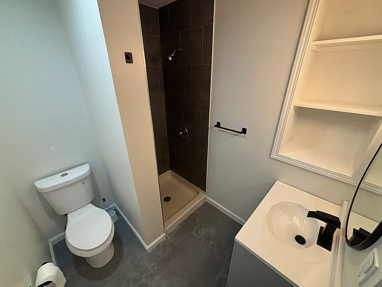 11204 College Ave — Photo 6