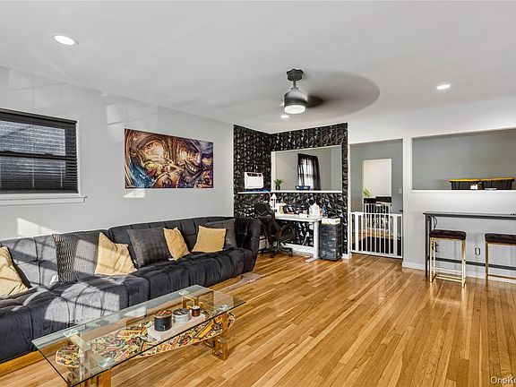 5th image of 17 Marina Road