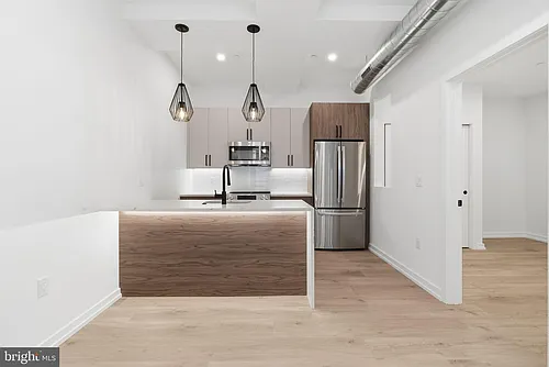 203 S 13th St #3C Photo 1